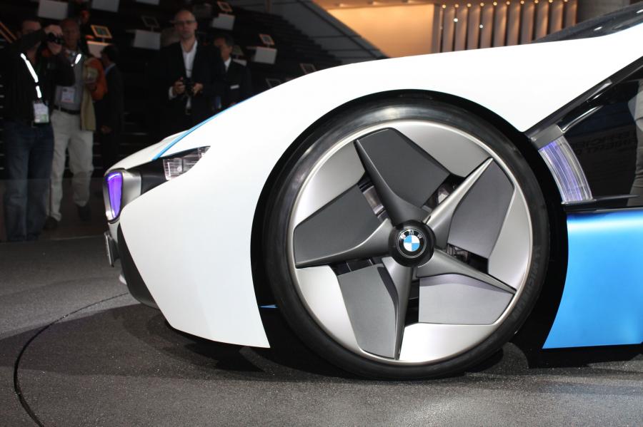  BMW Vision EfficientDynamics Concept 2009 года  (фото 116 из 206)